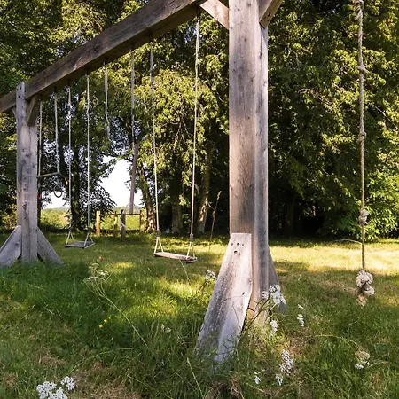 Castle In Chaleix Near Forest, Cleaning Included Feriehus *